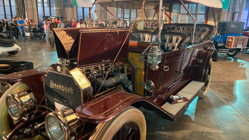 Autos Antiguos en la Estación Belgrano