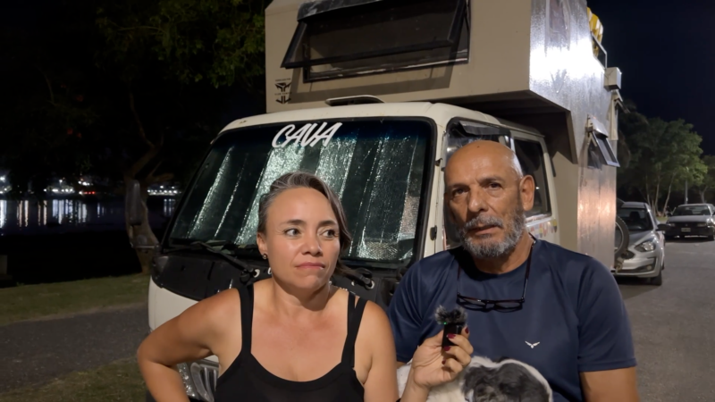 En Motorhome por Latinoamérica, paran en Costanera Este